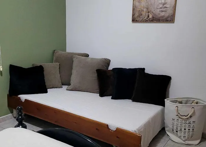 Beautiful Bedroom ホームステイ *